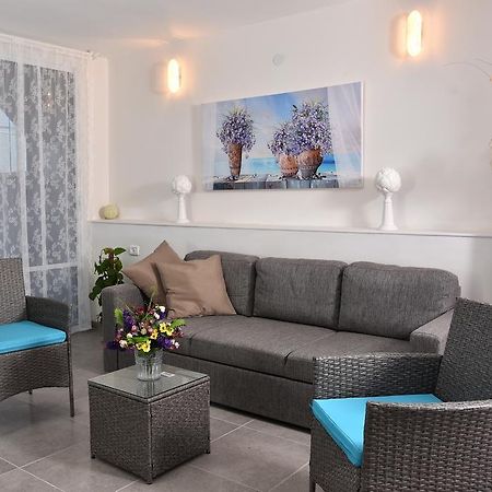 טבריה Luxury Suite With Jaccuzzi & Heated Pool מראה חיצוני תמונה